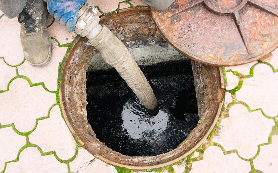 déboucher une canalisation de wc Les Mureaux